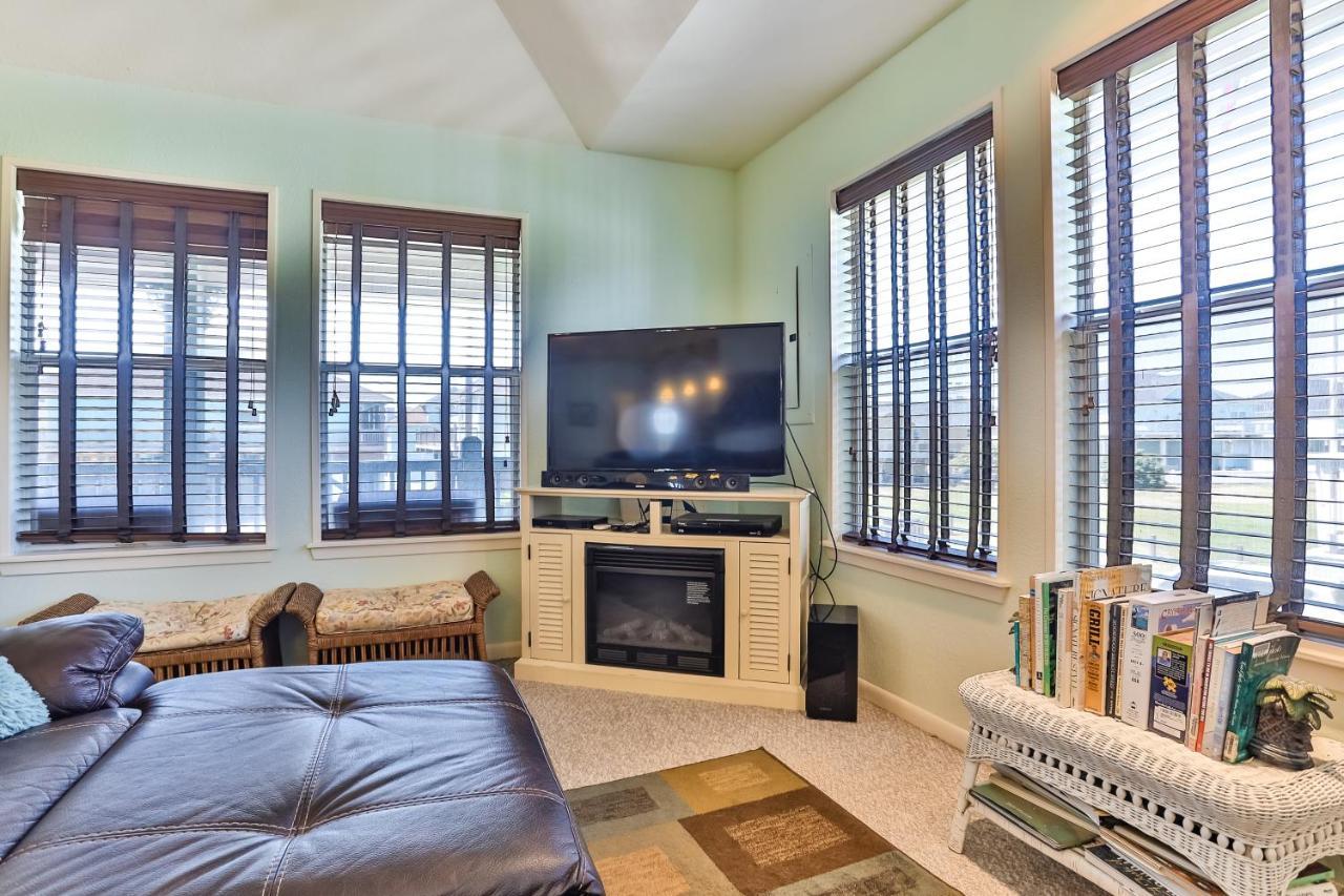 Escape From The Storm Bolivar Peninsula Exterior foto